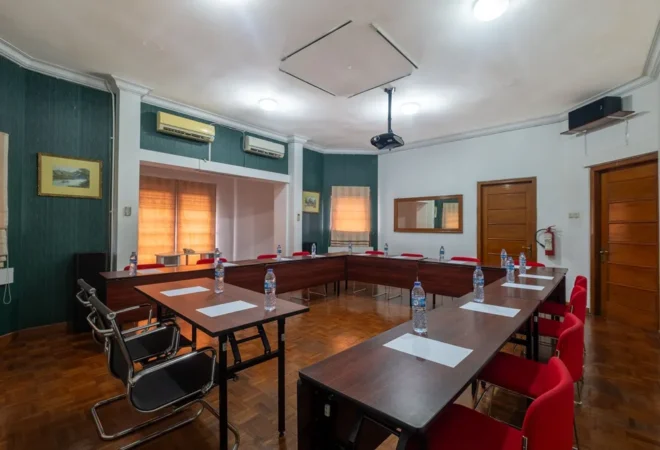 shinta-meeting-room-1